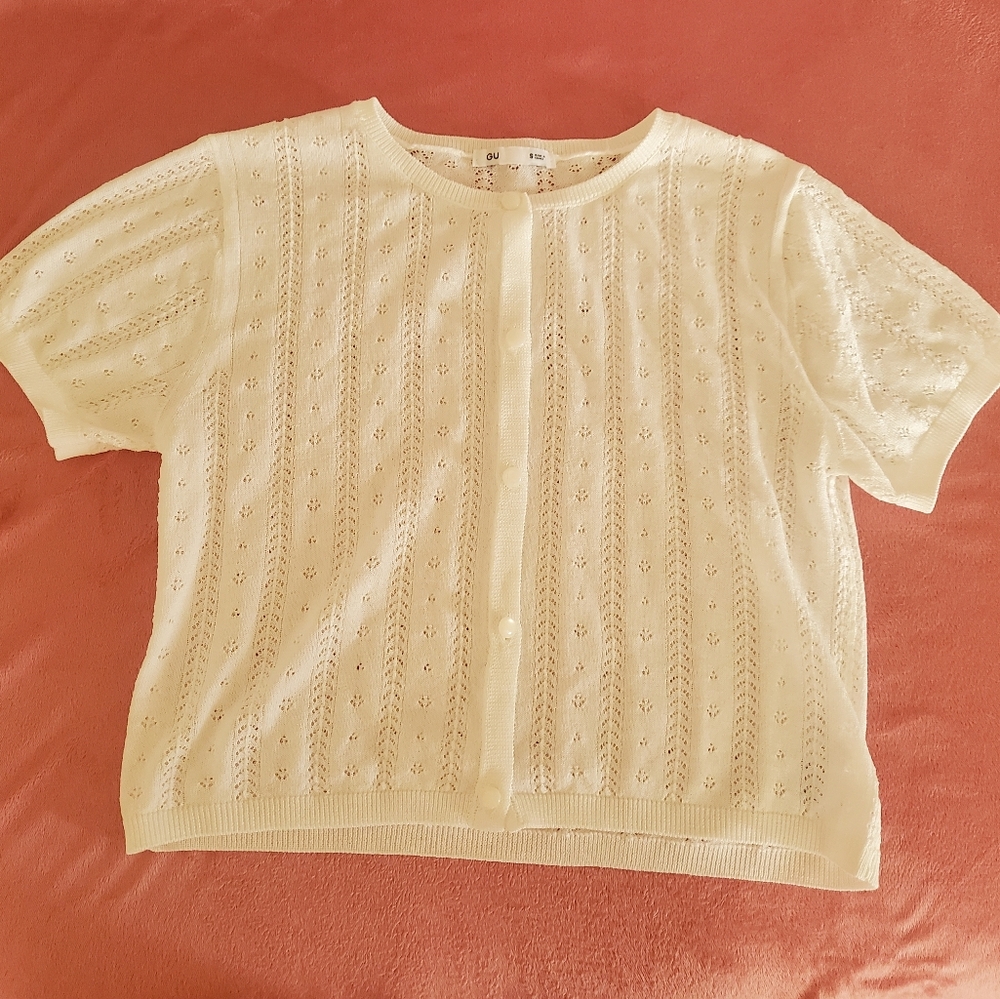 Chic Ivory Women's Short Sleeve Top